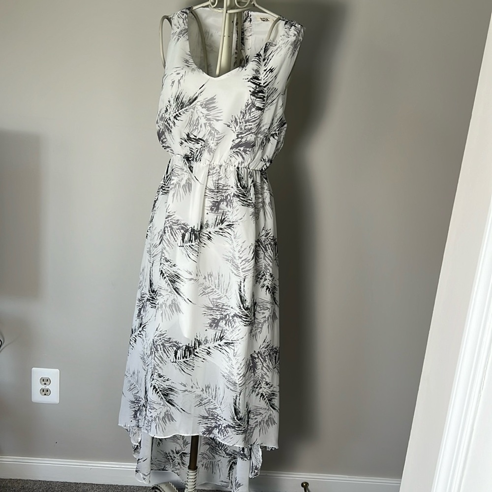 Molly Bracken White Dress with Black Palm Print